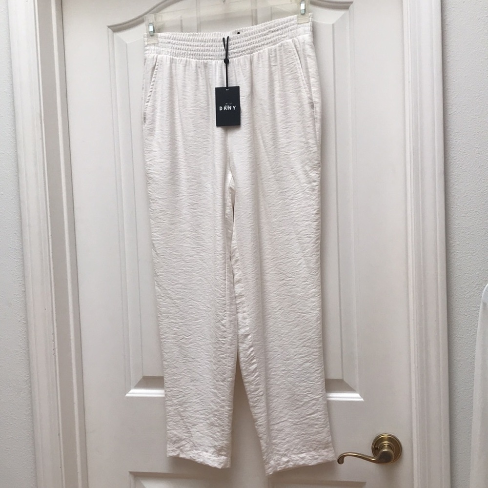 NWT DKNY Cream Rayon Blend Top - Soft Lightweight Fabric